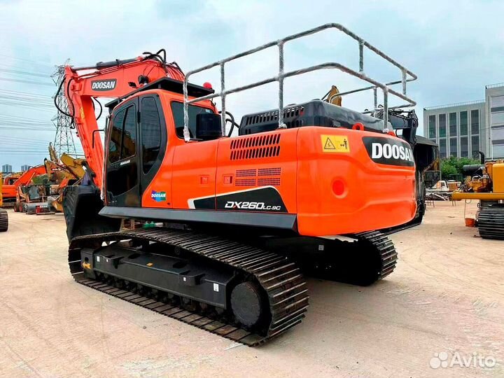 Гусеничный экскаватор DOOSAN DX260LCA, 2024