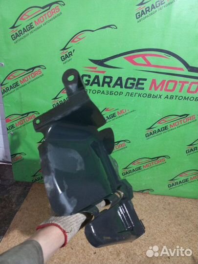 Подкрылок передний левый Renault Logan 1 K7JA710