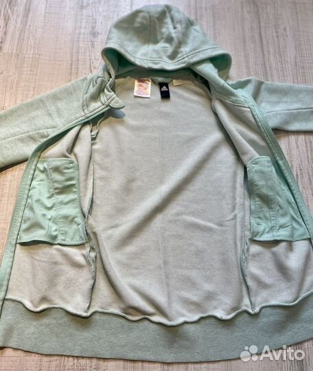 Adidas для девочки (размер 104-110)