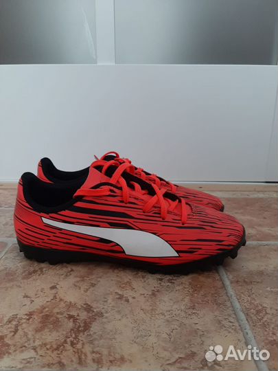 Футбольные бутсы Puma
