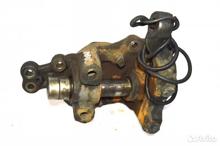 Поворотный кулак переднего моста, правый mercedes