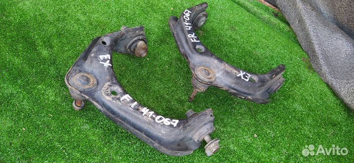 Рычаги комплект передние Ford Explorer U251 sohc