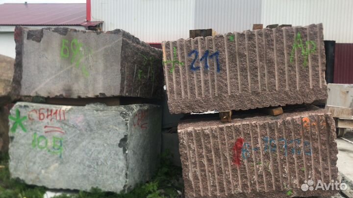 Памятники из гранита оптом и в розницу