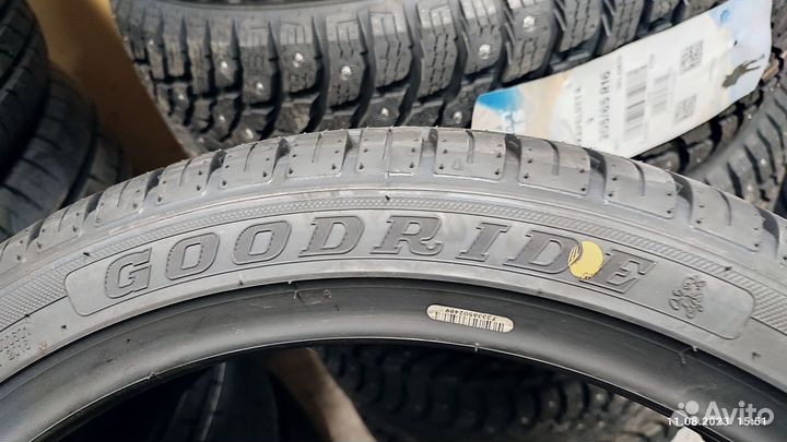 Goodride SA 37 255/40 R19 100Y