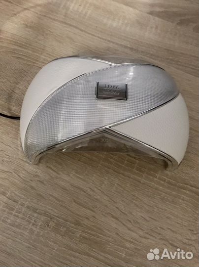 Лампа для ногтей