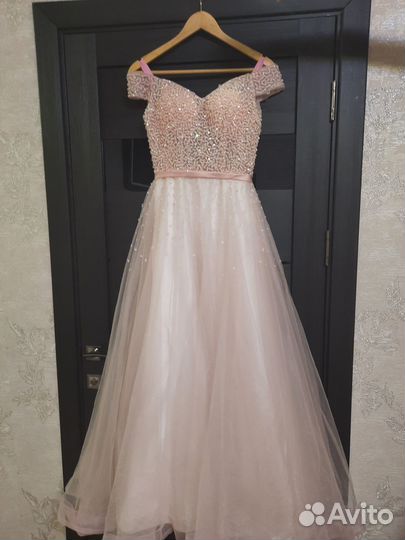 Продам платье