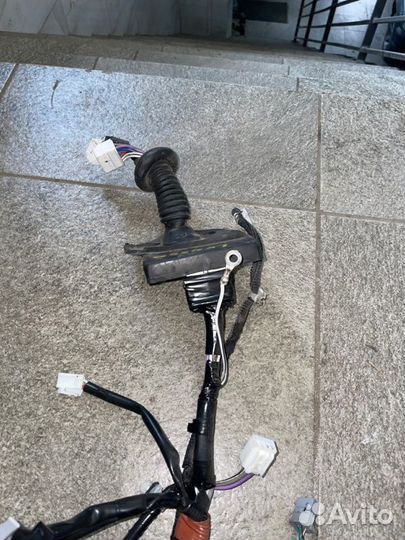 Проводка задней правой двери Lexus Lx450D J200 4.5