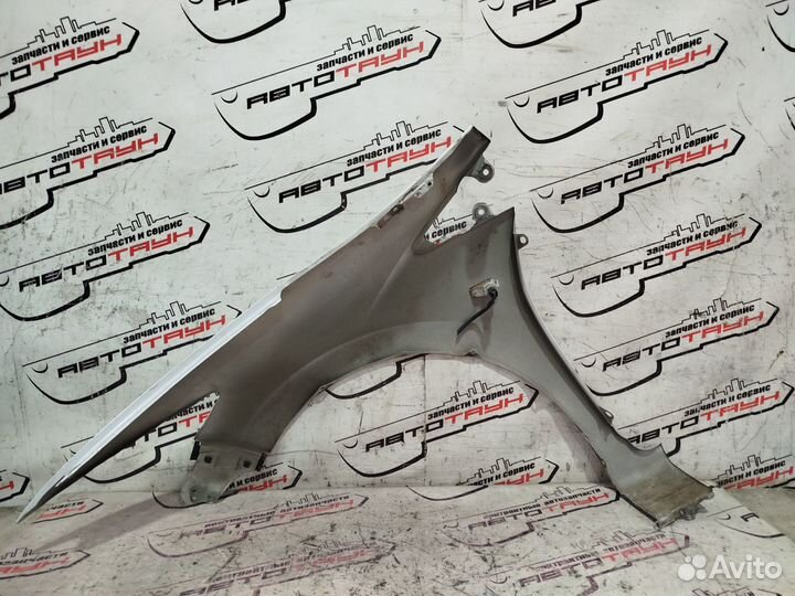 Крыло honda insight ZE2 ZE3 60211TM8G00ZZ переднее правое белый, NH756P QA5017