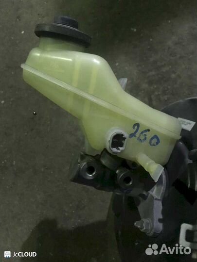 Главный тормозной цилиндр на toyota premio NZT260