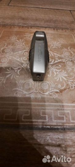 Зажигалка с выкидным ножом