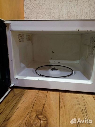 Микроволновая печь на запчасти