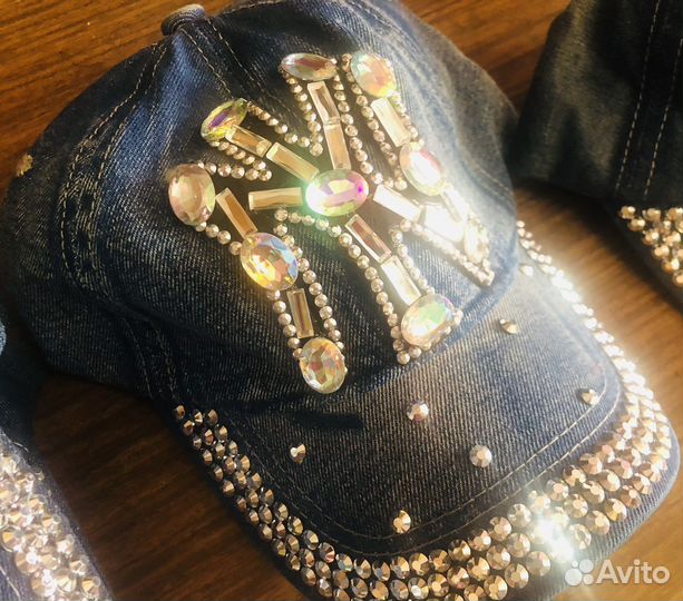 Кепка джинсовая с стразами и камнями