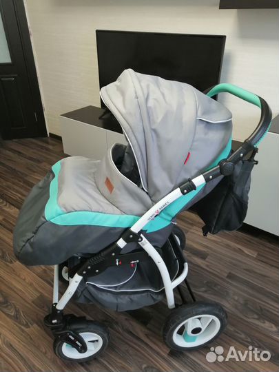 Продам коляску 3 в 1