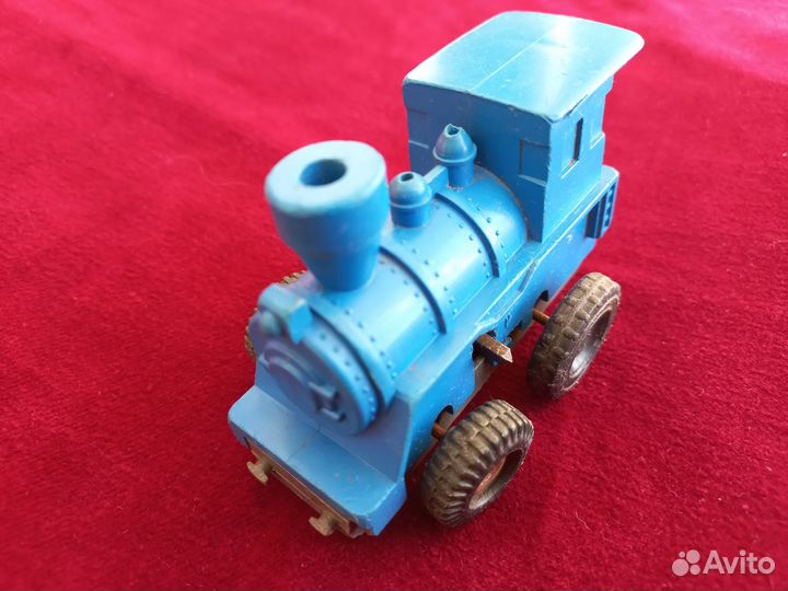 Заводные игрушки трактор и паровоз, СССР, винтаж