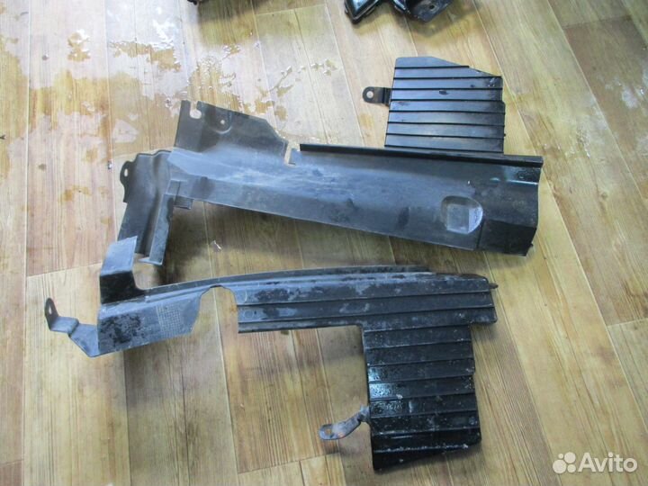 Воздуховод радиатора Ниссан Тиида С11