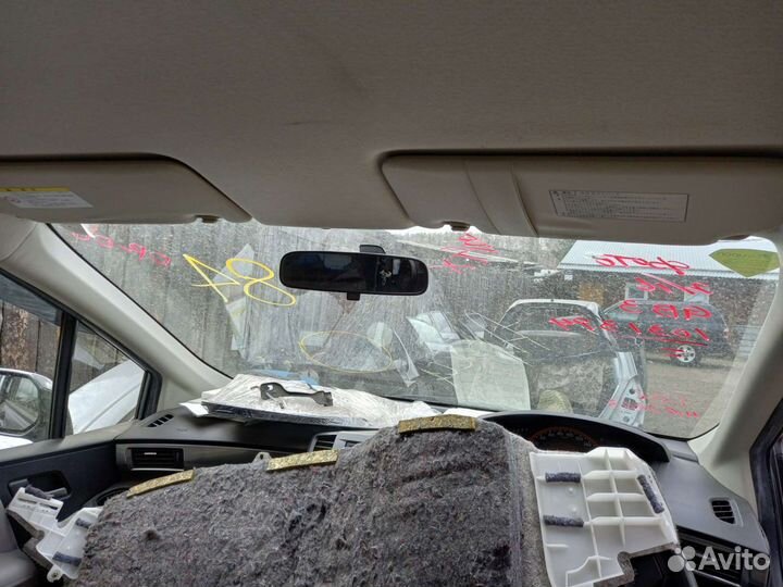 Лобовое стекло Хонда фрид 2009г GB3 с распила