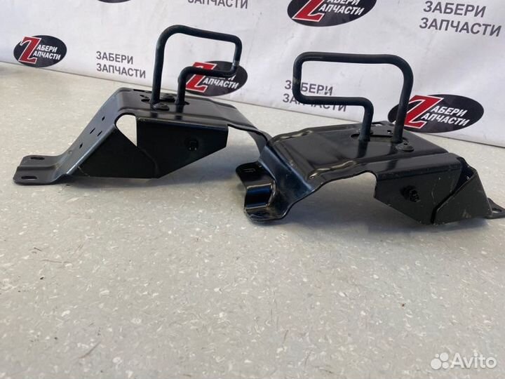 Кронштейн сидений задний Ford Fusion 1.4 2005-2012