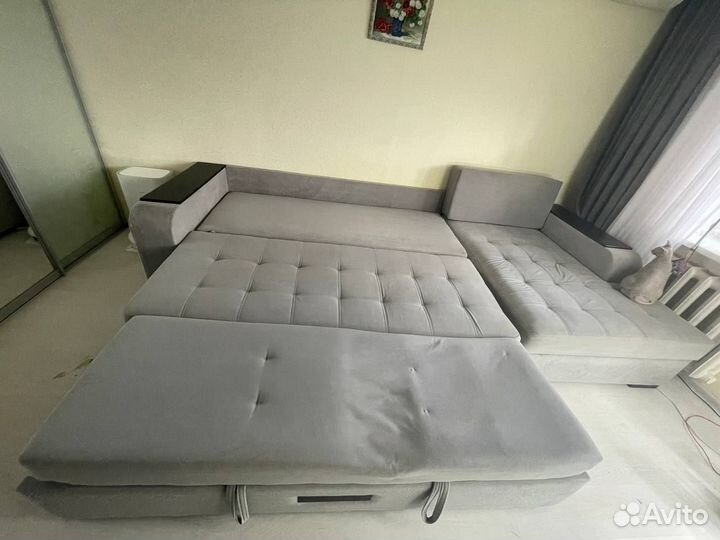 Большой угловой диван бу