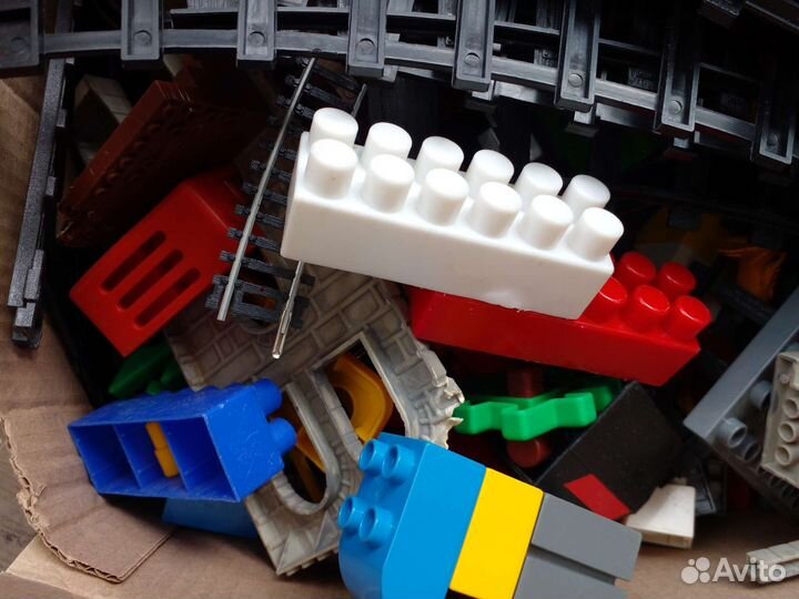 Железная дорога и конструктор