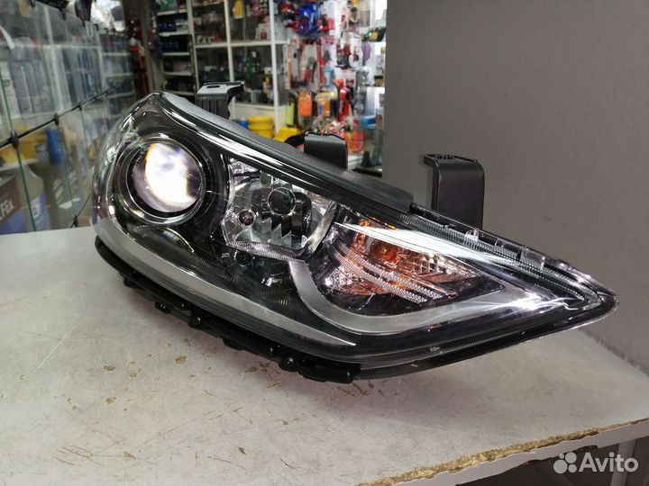 Фары Hyundai Elantra 2015-2019