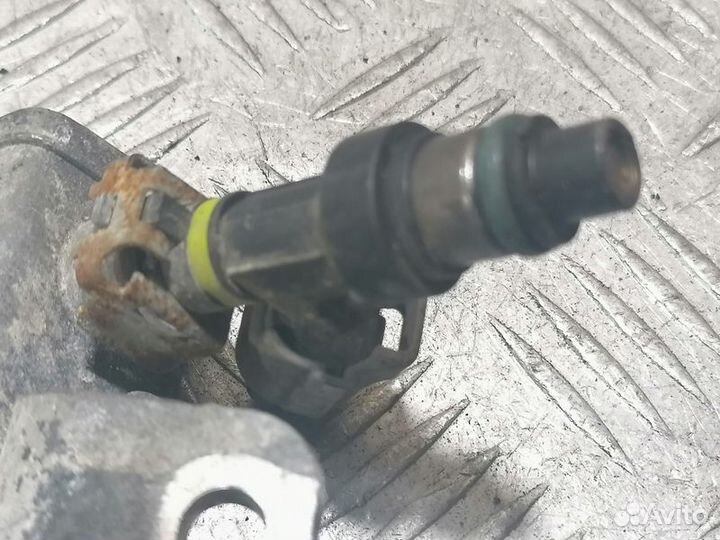 Форсунка двигателя Nissan Qashqai 2009