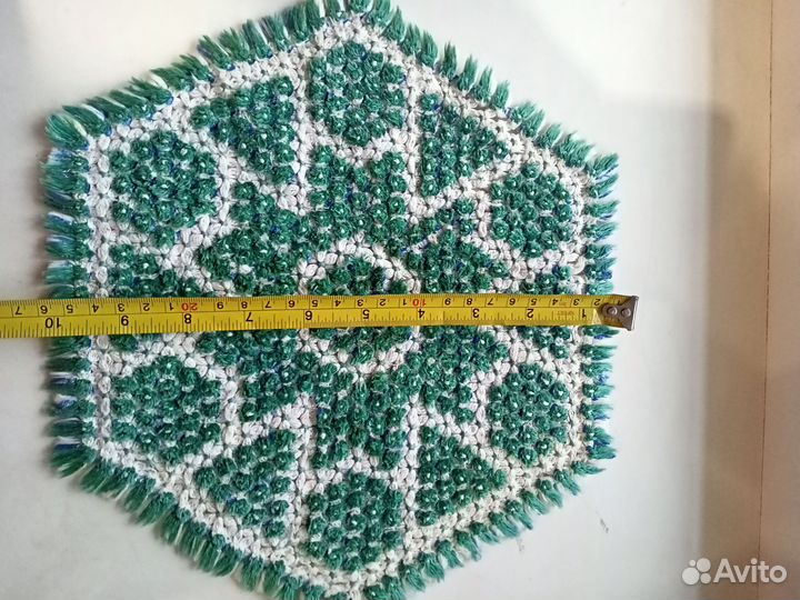 Салфетка старинная,связ-ая на 6-и угольной рамке