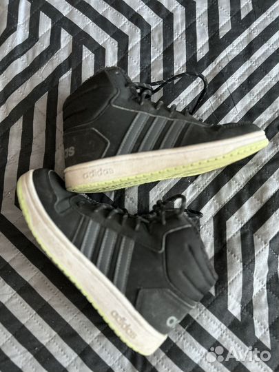 Кроссовки детские adidas 35 размер