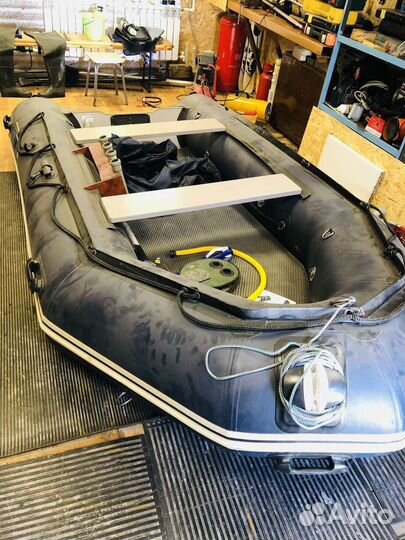 Продам надувную лодку