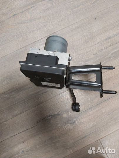 Блок ABS Bmw X3 2.0D E83 N47 2009