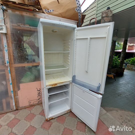 Холодильник бу