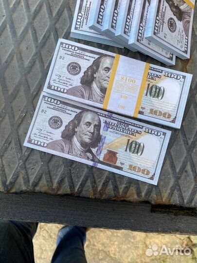 Пачка 100 дол нового образца (реквизит)