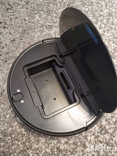 Робот пылесос scarlett