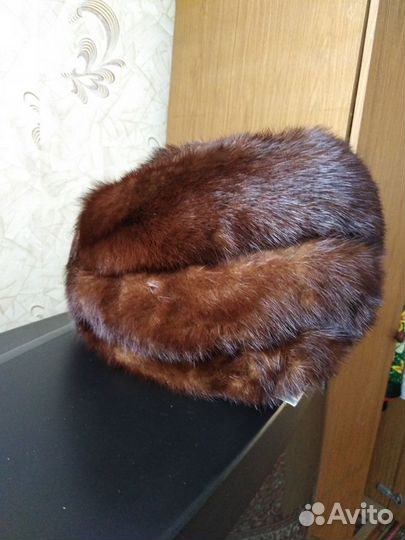 Женские шапки