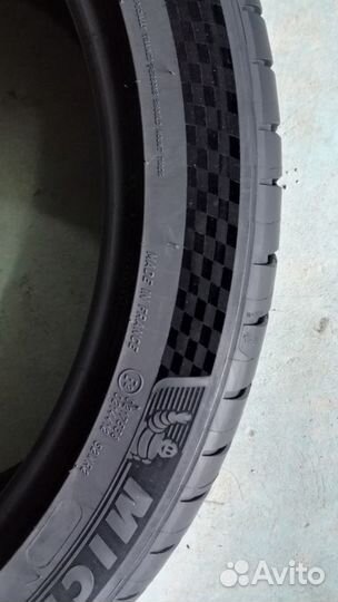 Michelin Pilot Sport 4 S 275/40 R22 108Y