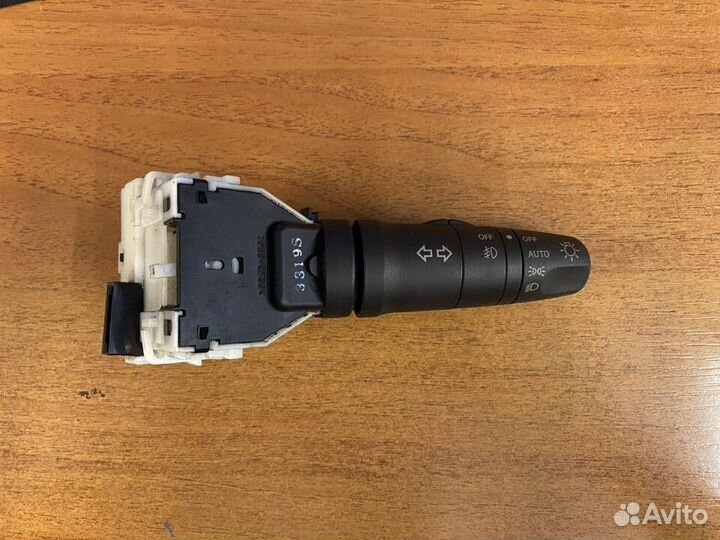 Teana J 31 RHD Переключатель света под auto б.у