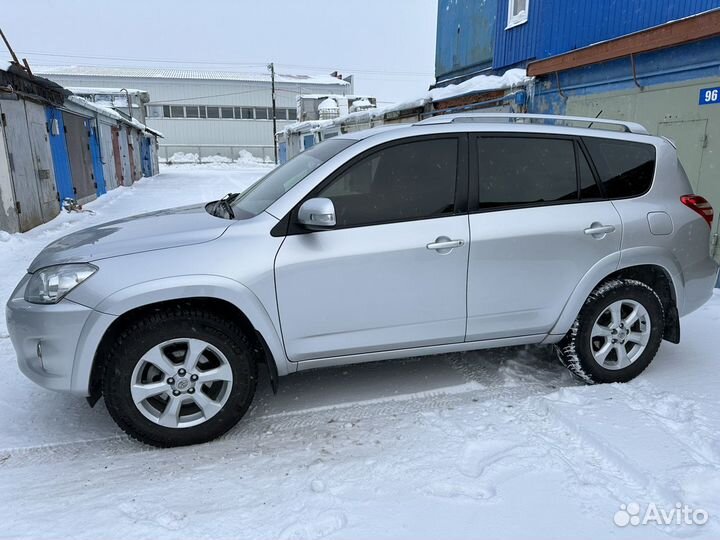 Toyota RAV4 2.4 AT, 2012, 123 000 км