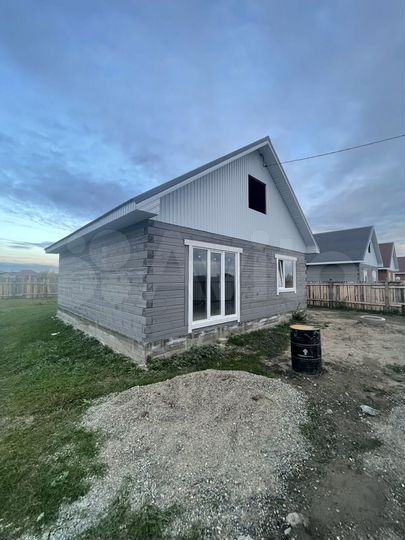 Дом 86,8 м² на участке 6 сот.