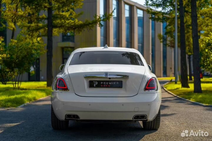 Аренда легендарного rolls royce ghost