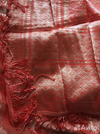 Скатерти вискозный шелк старинный