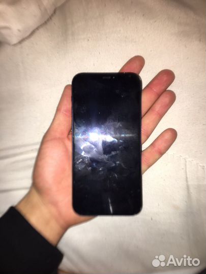 iPhone 12, 64 ГБ