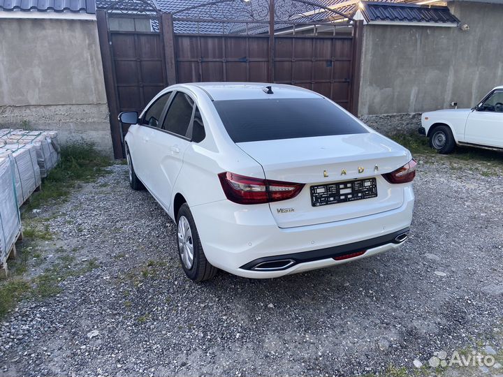 LADA Vesta 1.6 МТ, 2023, 3 600 км