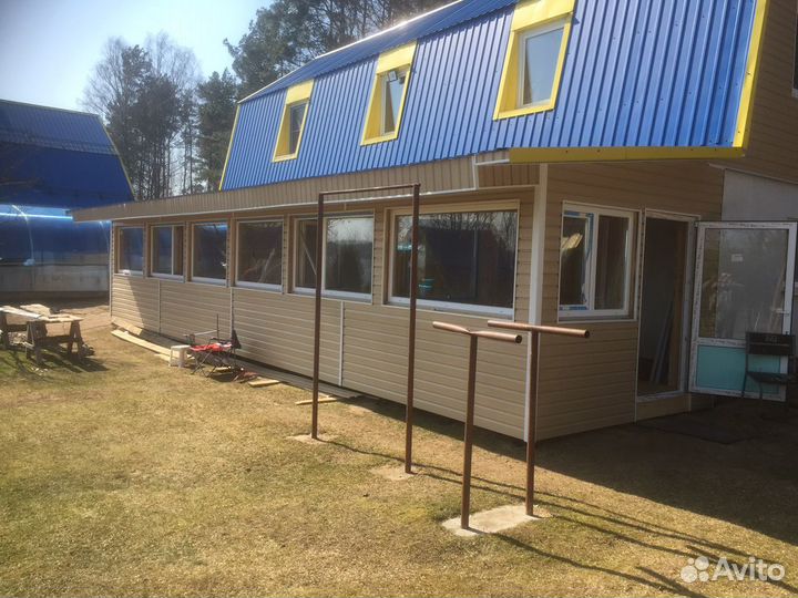 Бригада строителей