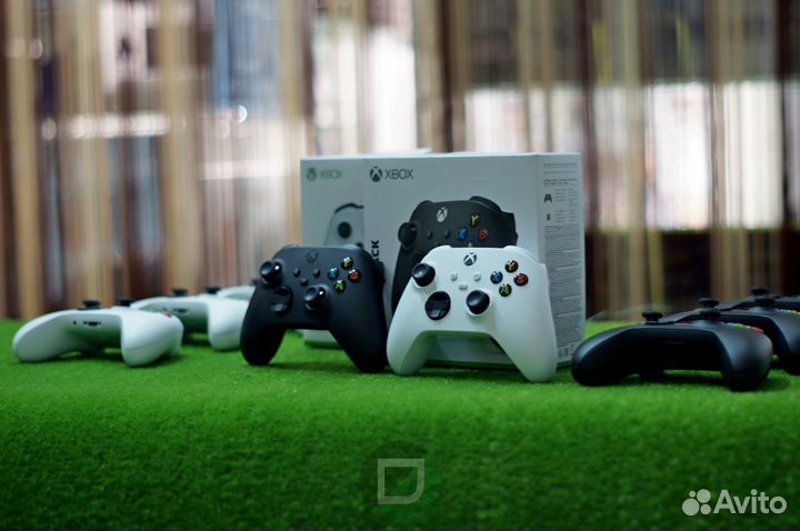 Джойстики Xbox One и Series