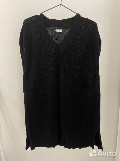 Жилет вязаный