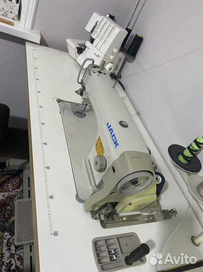 Машинка швейная