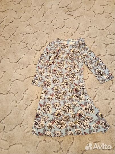 Платья несколько штук разные