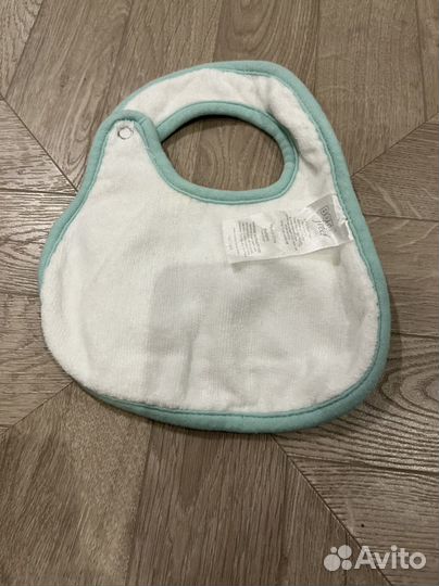 Слюнявчик нагрудник