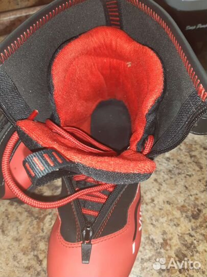 Лыжные ботинки коньковые