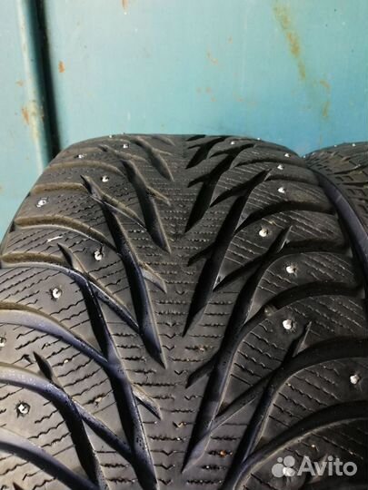 Yokohama Ice Guard IG35 235/45 R17