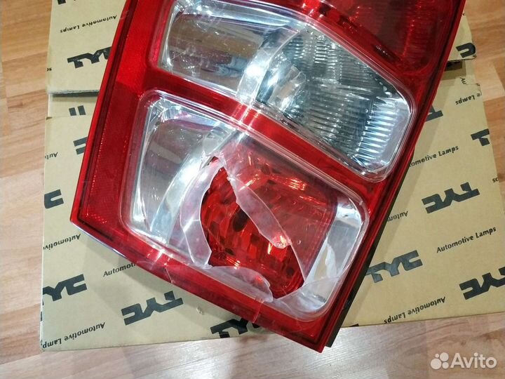 Фара задняя левая на Suzuki Grand Vitara 2007год